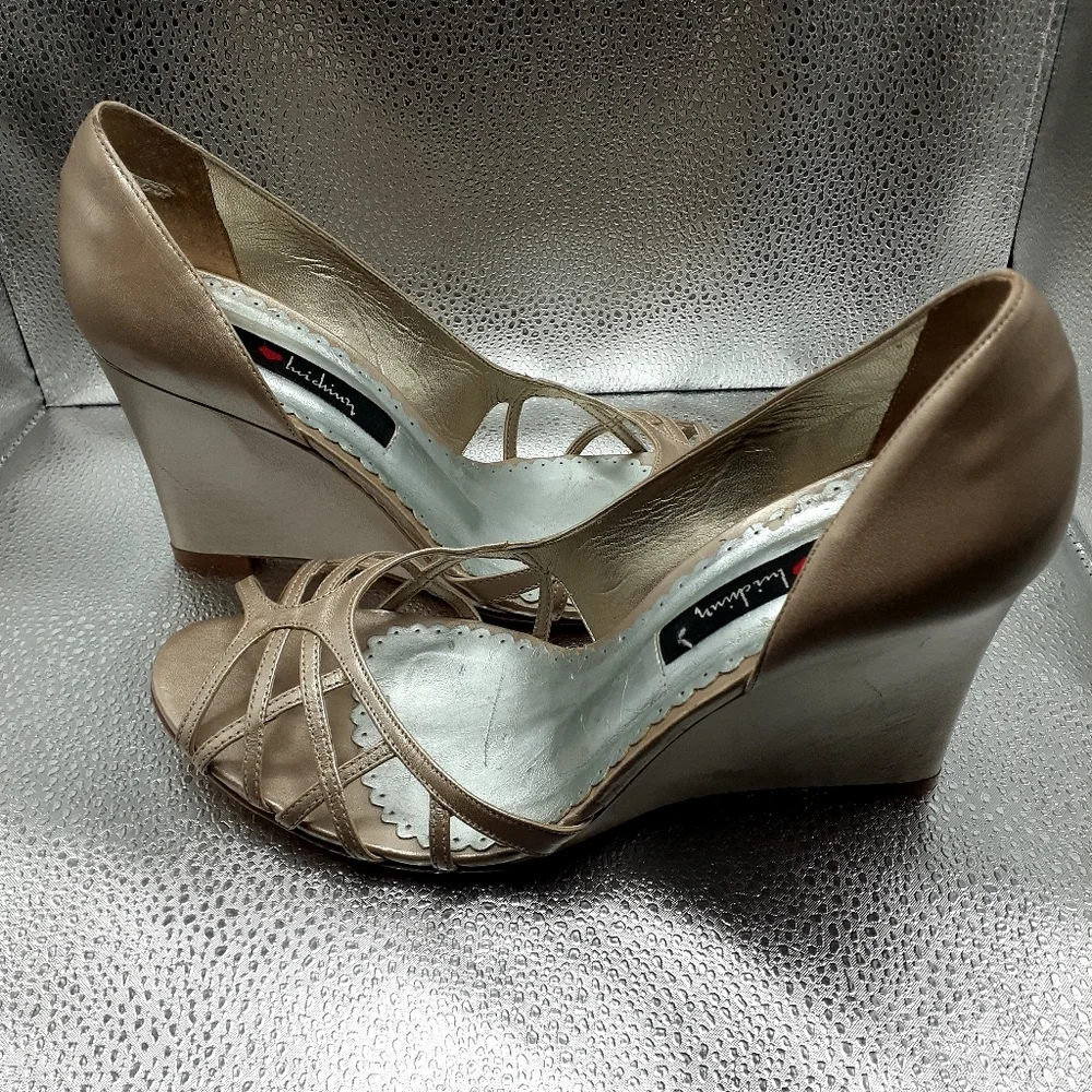 Lui Chung pre owned